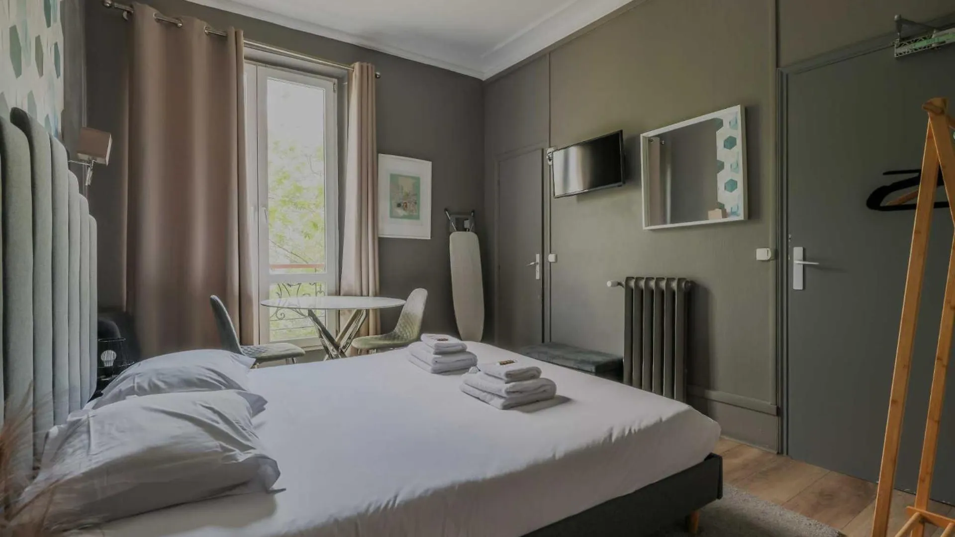 Apartment Charming Studio - 2P - Canal Saint Martin Paris