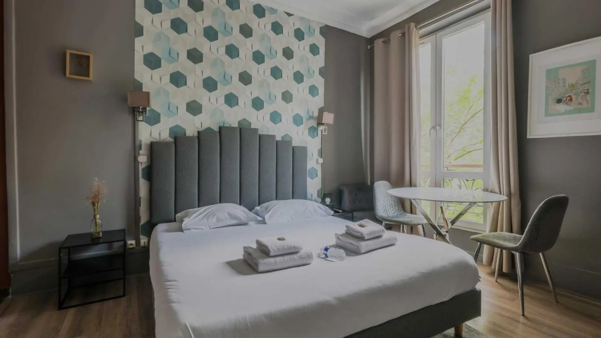 Charming Studio - 2P - Canal Saint Martin Paris 0*,  France
